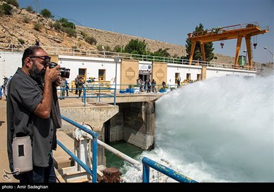 رهاسازی حق‌آبه تالاب بختگان از سد درودزن
