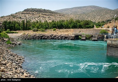 رهاسازی حق‌آبه تالاب بختگان از سد درودزن