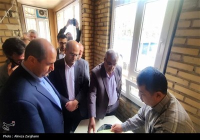 بازدید معاونان استاندار قزوین از پروژه‌های نیمه‌تمام