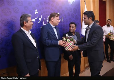 تجلیل از صنعت‌گران صنایع دستی برتر استان بوشهر