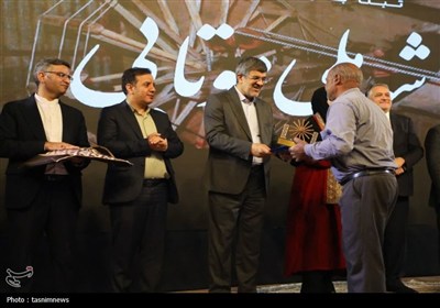 رونمایی از لوح ثبت بفروییه میبد به عنوان شهر ملی موتابی