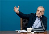 پزشکیان: زیر بار زیر حرف زور آمریکا نمی‌رویم