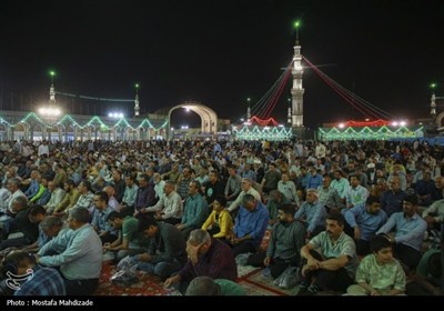 حال و هوای جمکران در شب میلاد امام هادی(ع)