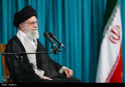 الإمام الخامنئی خلال لقاء نواب مجلس الشورى: الغدیر عیدٌ عظیمٌ للعالم الإسلامی