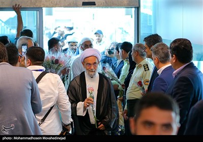 ورود اولین پرواز بازگشت حجاج به فرودگاه امام خمینی (ره)