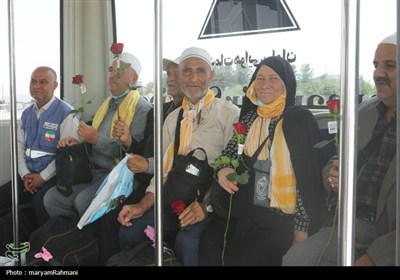 ورود نخستین گروه حجاج ایرانی به فرودگاه مشهد‌