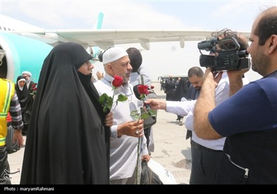 ورود نخستین گروه حجاج ایرانی به فرودگاه مشهد‌