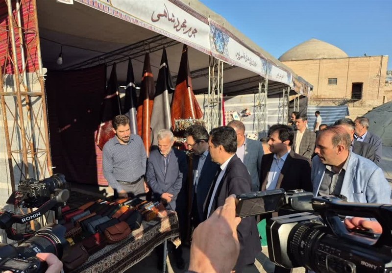 حمایت از صنایع دستی رونق اشتغال را به دنبال دارد حمایت از صنایع دستی رونق اشتغال را به دنبال دارد