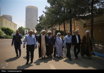 بازدید نماینده ولی‌فقیه در استان از نیروگاه شهید رجایی