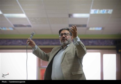 بازدید نماینده ولی‌فقیه در استان از نیروگاه شهید رجایی