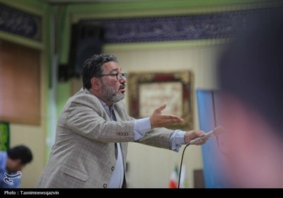 بازدید نماینده ولی‌فقیه در استان از نیروگاه شهید رجایی