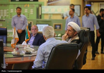 بازدید نماینده ولی‌فقیه در استان از نیروگاه شهید رجایی