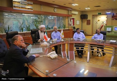 بازدید نماینده ولی‌فقیه در استان از نیروگاه شهید رجایی