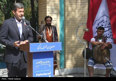 آیین بهره‌برداری از گذر صنایع دستی اصفهان
