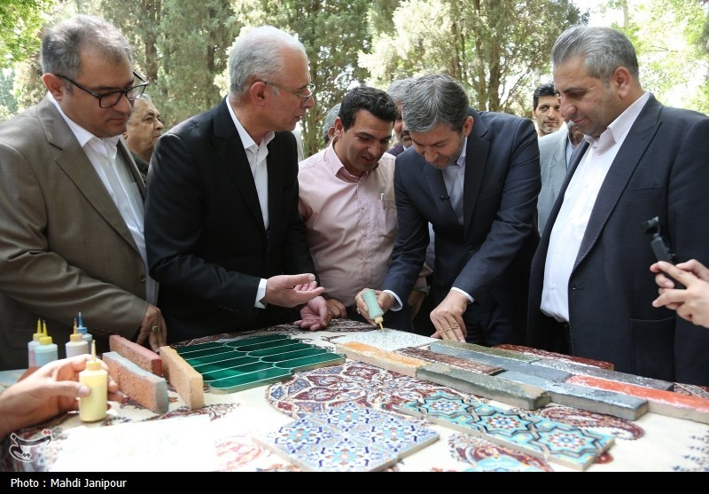 صنایع‌دستی اصفهان نیازمند حمایت مالی و بازاریابی نوین است