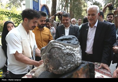 آیین بهره‌برداری از گذر صنایع دستی اصفهان
