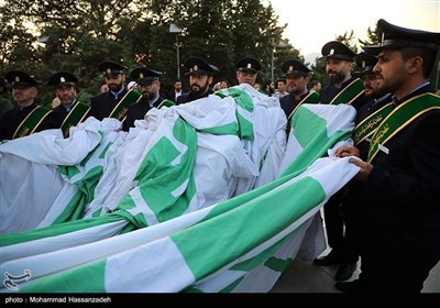 رفع أکبر رایة علویة فی طهران