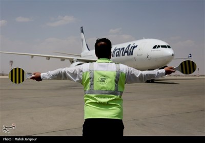 بازگشت نخستین گروه از حاجیان اصفهانی