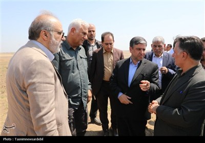 استاندار اردبیل از کشت و صنعت مغان و بزرگ‌ترین باغ غرب آسیا در ماکو بازدید کرد
