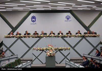 کنفرانس سازمان اکو در همدان