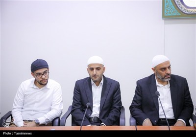دیدار اعضای کاروان قرآنی نور با نماینده ولی‌فقیه در امور حج و زیارت