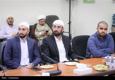 دیدار اعضای کاروان قرآنی نور با نماینده ولی‌فقیه در امور حج و زیارت