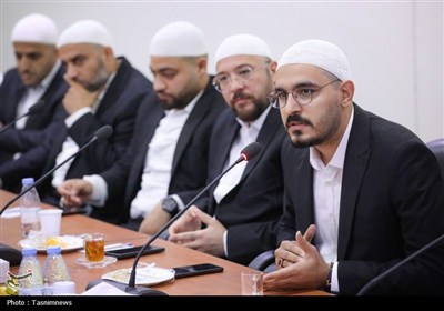 دیدار اعضای کاروان قرآنی نور با نماینده ولی‌فقیه در امور حج و زیارت