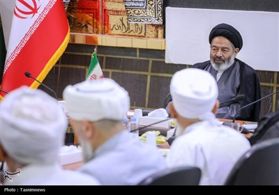 دیدار اعضای شورای افتاء اهل سنت با نماینده ولی‌فقیه در امور حج و زیارت