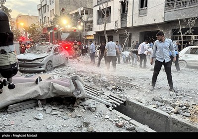 Israeli Regime Attacks Residential Neighborhoods in Tehran