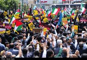 مردم امروز به حق هستهای، موشکی و رفع تحریم راضی نمیشوند