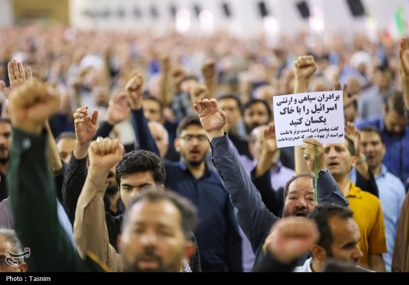 مشت گره‌کرده مردم آذربایجان‌شرقی علیه رژیم صهیونیستی