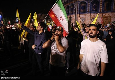 شادی مردم تهران پس از عملیات وعده صادق 3