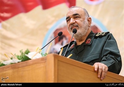 شهید سردار سرلشکر پاسدار حسین سلامی
