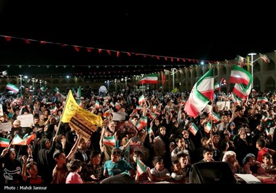 اجتماع خودجوش مردم اصفهان در پشتیبانی انتقام