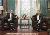 Azerbaijan Distances Itself from Military Action against Iran