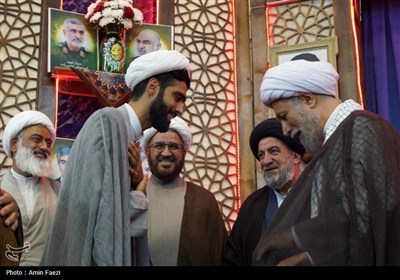 عقد اخوت زائران حرم مطهر حضرت شاهچراغ (ع)