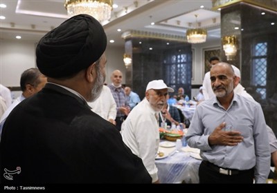 دیدار صمیمی سرپرست حجاج ایرانی با زائران کشورمان در مکه مکرمه