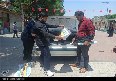 استقبال مردم اردبیل از راهپیمایی غدیر با شعار ایران؛ ذوالفقار علی(ع)