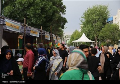 استقبال مردم اردبیل از راهپیمایی غدیر با شعار ایران؛ ذوالفقار علی(ع)