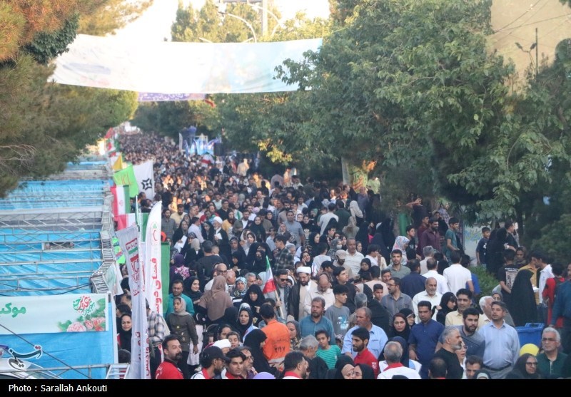 مهمانی کیلومتری غدیر در کرمان پایتخت مقاومت جهان اسلام