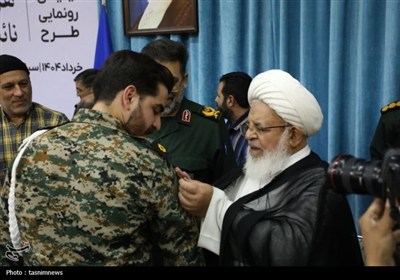 همایش &#171;هر سرباز نائب یک شهید&#187; در یزد
