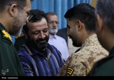 همایش &#171;هر سرباز نائب یک شهید&#187; در یزد