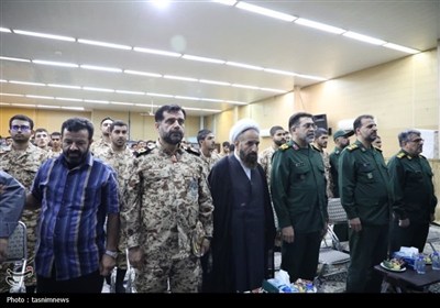 همایش &#171;هر سرباز نائب یک شهید&#187; در یزد