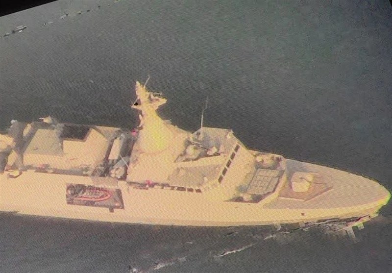 Iranian Navy Intercepts British Spy Destroyer Assisting Israeli Aggression