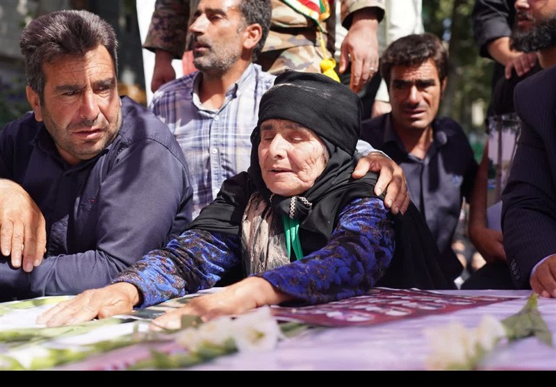 شمعی روشن برای همه مادران داغ‌دیده ایران