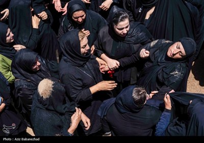 تشییع پیکر شهدای جنایت رژیم صهیونیستی در خرم‌آباد