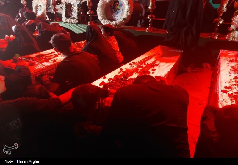 وداع باشکوه زنجانی‌ها با شهدای حمله اسرائیل + فیلم و تصاویر