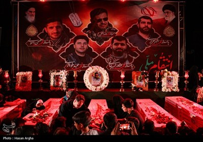 مراسم وداع باپیکر شهدای پدافند استان زنجان