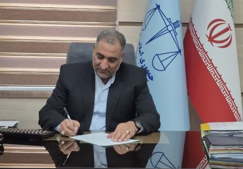 بازدید ۸ ساعته دادستان بیرجند از ایست و بازرسیها و کلانتریها بازدید ۸ ساعته دادستان بیرجند از ایست و بازرسیها و کلانتریها