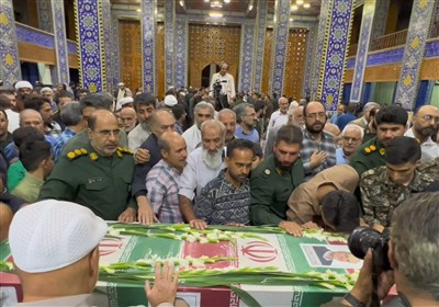 وداع مردم یزد با پیکر دانشمند هستهای شهید مطلبیزاده